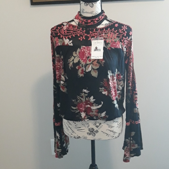Free People new top Sale.⚘⚘⚘ - Picture 5 of 10